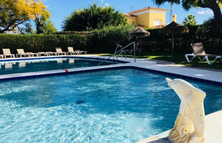 Habitacion Deluxe Con Bano Privado En Atalaya Apartagolf, Εστεπόνα Εξωτερικό φωτογραφία