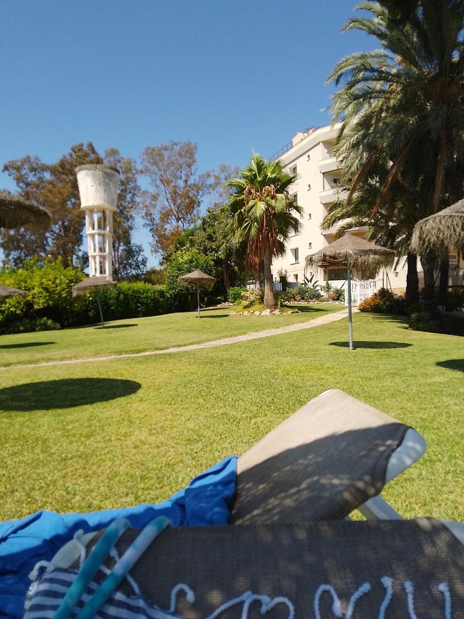 Habitacion Deluxe Con Bano Privado En Atalaya Apartagolf, Εστεπόνα Εξωτερικό φωτογραφία